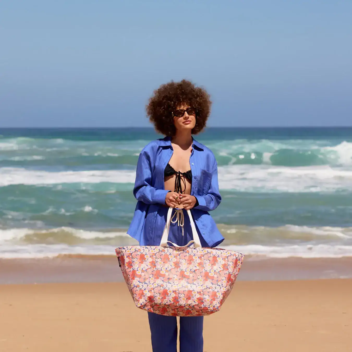 Beach Bag Field of Flowers - Image 2