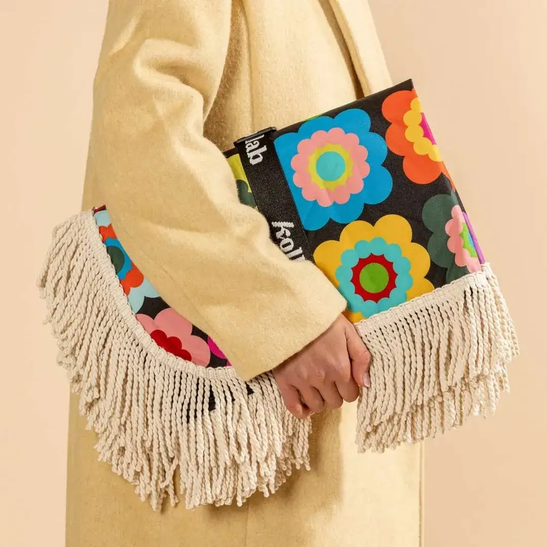 Fringed Medium Picnic Mat Retro Chic - Image 3
